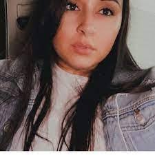 Deena Walsh's Instagram, Twitter & Facebook