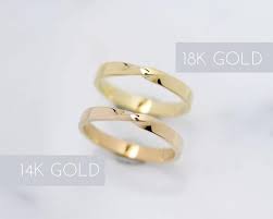14 karat gold contains 58.3% gold and 41.7% alloy (or, in chemical terms, 14 parts gold to 10 parts alloy). A Side By Side Comparison 14k Vs 18k Gold Valerie Madison