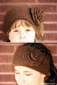 I love knitting headbands as they are quick to knit, make great accessories to my winter and fall wardrobe and also make cute gift knits! Knit Ear Warmer Pattern With Flower Crochet Ashlee Marie Real Fun With Real Food