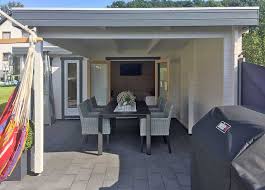 Ein Stuck Urlaub Zuhause Flachdach Gartenhaus Quinta In 2020 Flachdach Gartenhaus Gartenhaus Haus