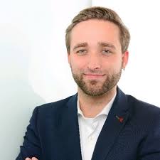 Wer ist schonmal mit der Bahn gestrandet, Hände hoch?