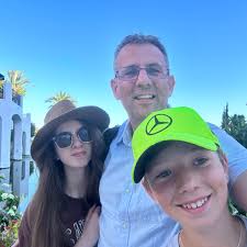 📦 When you master logistics, you master your business. We've got an  all-new episode of “Small Business Essentials”, and this week we're sharing  the best logistics management advice to boost your business