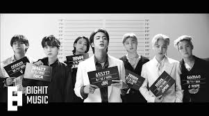 越南#麦当劳# 曝海报误用成#exo# 粉丝轰：低级错误】 麦当劳在4月与bts#防弹少年团# 宣布合作. å¾®åšæœç´¢