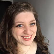 Lucinda Simon's Instagram, Twitter & Facebook