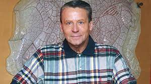 Alfredo adame está de nuevo en el ojo del huracán, ahora corrió a uno de sus hijos de su casa tras tener una fuerte discusión. Alfredo Adame Convertira Su Casa En Un Refugio Para Ayudar A Mujeres Maltratadas Tvnotas Irresistible