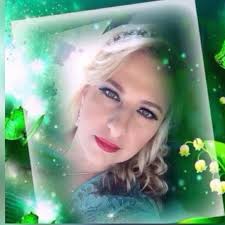 زفاف طفله لبنانيه وسط دموع! حققت عائلة طفلة في الثامنة من عمرها مصابة بمرض  السرطان رغبتها بعقد قرانها على فتى مريض بالمرض نفسه عمره 12 عاماً وأقامت  لها حفل زواج كبير. وذكر