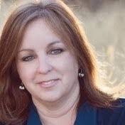 Dina Benoit's Instagram, Twitter & Facebook