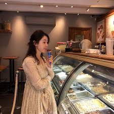 On march 10th, netizens took notice of son ye jin pressing 'like' on many. Everyday Pictures Son Ye Jin Travel