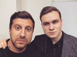 Невесту зовут мариам тилляева, и она живет в сша. Novyj Holostyak Amiran Sardarov Tnt Music Zdes Tvoya Muzyka