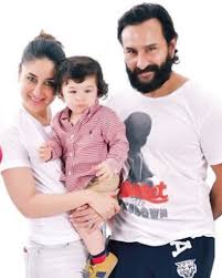 Saifalikhan Kareenakapoor Taimuralikhan Taimur Familia Familytime Muvyz062818 Instapic Instad Kareena Kapoor Kareena Kapoor Khan Bollywood Celebrities