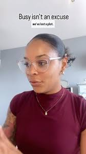 Ladies the only question you need to ask yourself today is: am I making  excuses or making my health a priority? LOVE U AND I MEAN IT💜