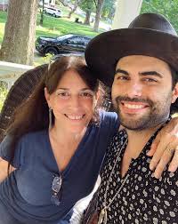 The one who started it all! Love you mom 💛 Happy #internationalwomensday