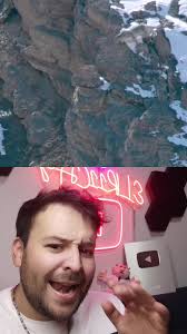 Leopardo de las nieves en acción: un salto impresionante