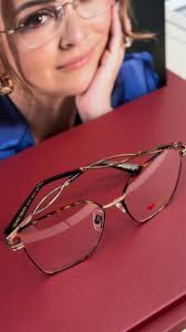 Os lindos brincos da JANICE BARROS chegaram para dar aquele toque especial  ao seu look. Escolha o seu favorito e arrase! 💖😍