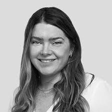 Erika Hinkle's Instagram, Twitter & Facebook