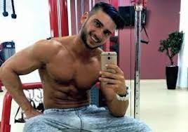 7 august 1988, constanța) un este vlogger, compozitor, dansator și cântăreț român. Dorian Popa Ne A Dezvaluit Secretul Despre Corpul Lui De Invidiat