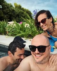 🛟 Sunday vibes! #pooltime #domingoespetacular #goodfriendsgoodtimes