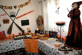 These white farmhouse halloween decorations go well with existing home decor. The Ultimate Kids Halloween Party Planner