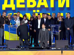 дебаты порошенко и зеленского на олимпийском 19 04 2019 онлайн трансляция Vladimir Zelenskij Zastavil Poroshenko Vstat Na Koleni Na Debatah Mk