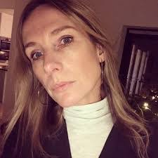 Amanda Bragg's Instagram, Twitter & Facebook