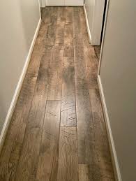 When you lay a hardwood floor in your home, some of the first things that come to mind are color choices and the type of wood. 8 Things To Know Before Deciding To Install A Vinyl Plank Or Laminate Floor So That S How You Do That