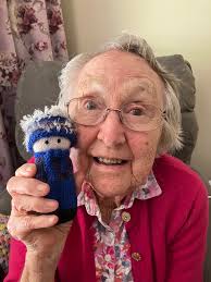 Izzy is so thankful for Cuddly!