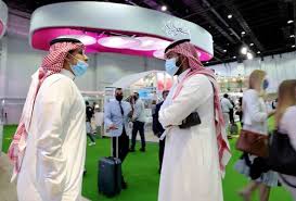 Diplomat dan tanggungan yang ingin bertugas di luar negara. Rakyat Arab Saudi Yang Sudah Divaksin Dibenar Ke Luar Negara Astro Awani
