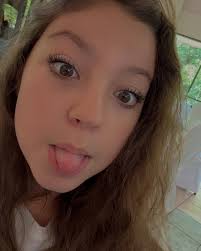 Luciana la hija de los periodistas Gerardo Zamora y Ginnés Rodríguez,  celebró sus 12 años de vida. "Felices 12 años mi Tuti. Mi maestra en éste  retador oficio de ser mamá. Gracias