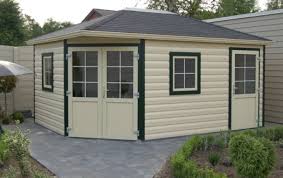 Kunststoff Gartenhaus Valencia Ideal Als Eckaufstellung In Ihrem Garten In Abmessung Und Ausfuhrung Variabel Summer House Outdoor Structures Structures