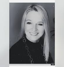 Jill Preston's Instagram, Twitter & Facebook