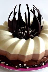 Tarta de 3 chocolates paso a paso -- Recetas fáciles con chocolate