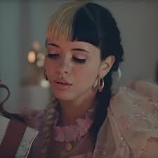 🚨| Teachers Pet by Melanie Martinez had its biggest streaming day since  2019 + 349,593 😳
