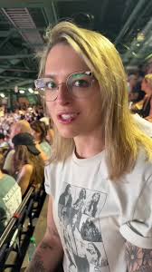 Wrong concert @vanessa 🏃‍♀️🫶🏋️