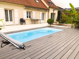 epingle sur piscine