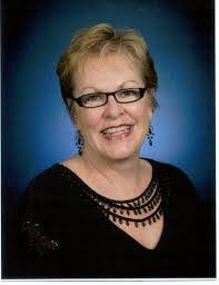 Shirley Hooks's Instagram, Twitter & Facebook