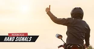 Motorcycle hand signals peace sign. Best Motorcycle Hand Signals Chart Of 2021 Complete Round Up Speedy Moto
