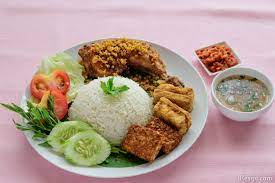 Accompanied with our tantalizing super penyet sambal. Resepi Nasi Ayam Penyet