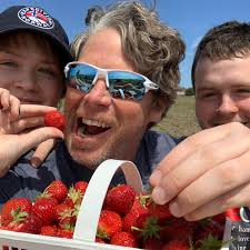 Does the 2024 Forester Wilderness in Canada come with metal pedals?
