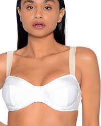 Anastasia Coates's Instagram, Twitter & Facebook