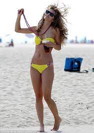 AnnaLynne McCord shows off her washboard abs in a tiny yellow bikini |  Daily Mail Online