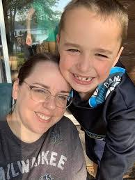 Stacy Greenfield's Instagram, Twitter & Facebook