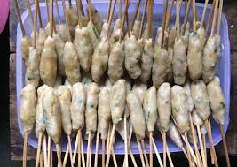 Resep sempol ayam yang enakbahannya adalah :250 gr daging ayam dihaluskan1 buah wortel diserut2 batang daun bawang6 sdm tepung sagu3 sdm tepung terigu1. Cara Membuat Sempol Ayam
