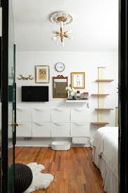 small studio apartment organizing