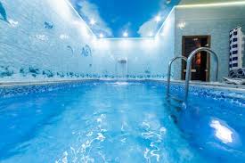 Сауна с большим теплым бассейном в Красноярске на левом берегу