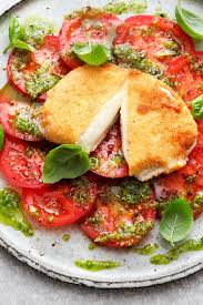 Gebackener Mozzarella Caprese Mit Pesto Rezept Vorspeisenrezepte Rezepte Gesunde Rezepte