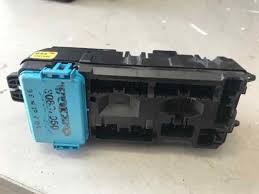 Volvo s40 & v40 i fuse box. Volvo S40 Fuse Box Parts Parts Locator