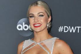 DWTS ”Alum Lindsay Arnold Is Gifting Herself a Breast Lift and Augmentation  for Christmas: 'I'm Freaking Out'