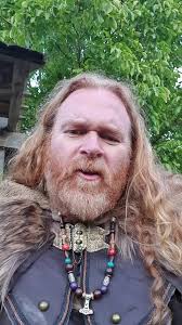 Julian Seager (@hairyfoodyguy)’s videos with original sound