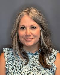 Courtney Maze's Instagram, Twitter & Facebook