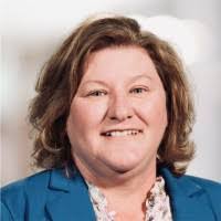 Sharon Cloud's Instagram, Twitter & Facebook